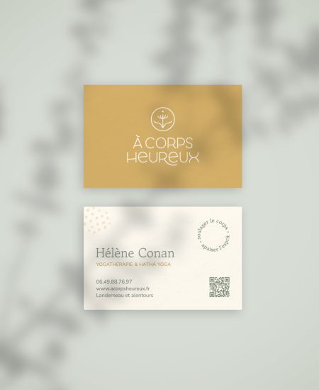 Mockup cartes de visite pour une professeure de yoga et yogathérapeute